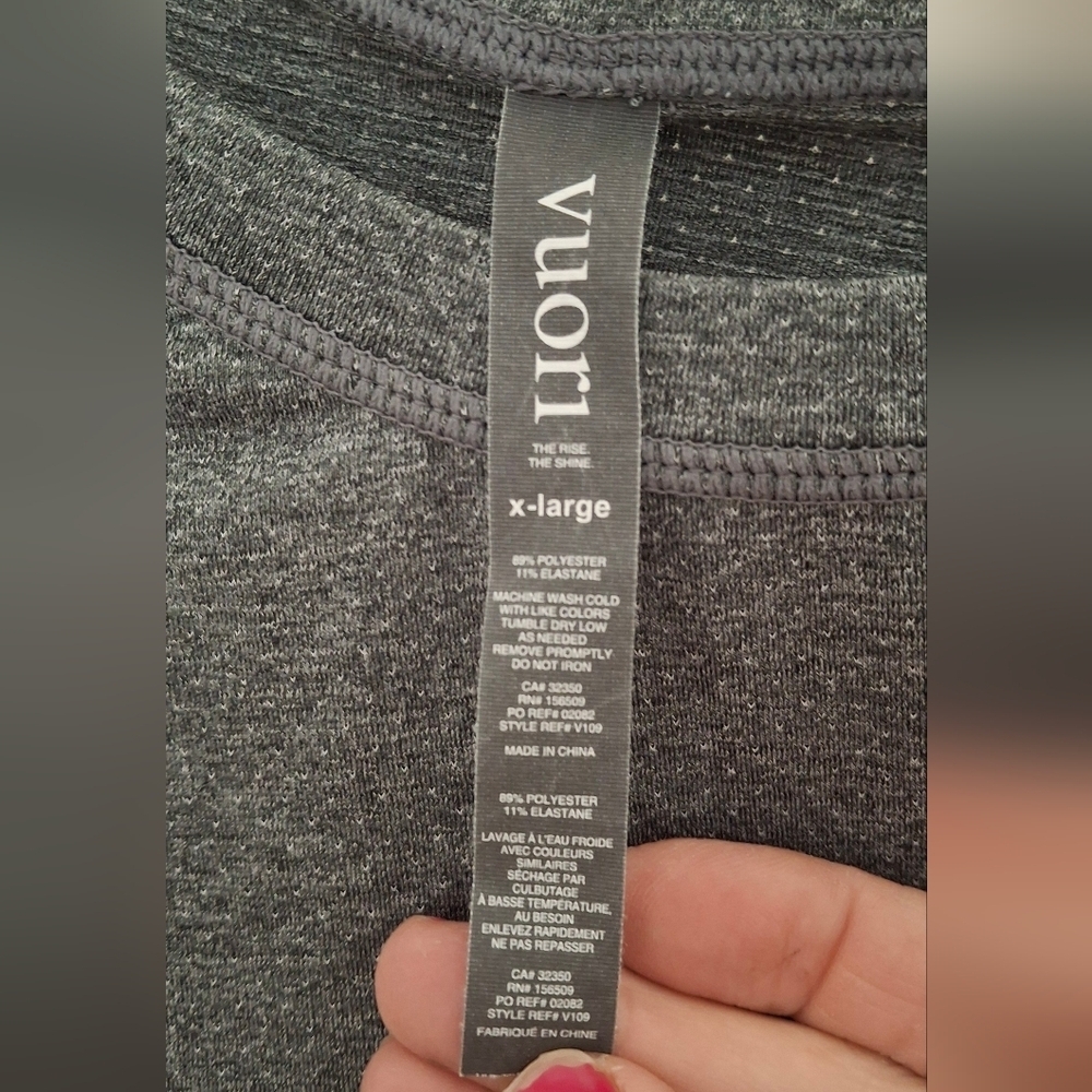 Vuori Tradewind shirt Tee Grey Pocket Crew Large Performance Charcoal Grey - Picture 6 of 7